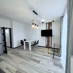 Dvoupokojovy S Balkonem A Vyhledem Na Jablonec Lägenhet