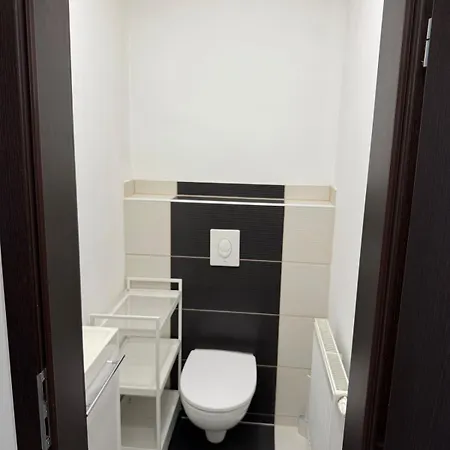Dvoupokojovy S Balkonem A Vyhledem Na Jablonec * Jablonec nad Nisou