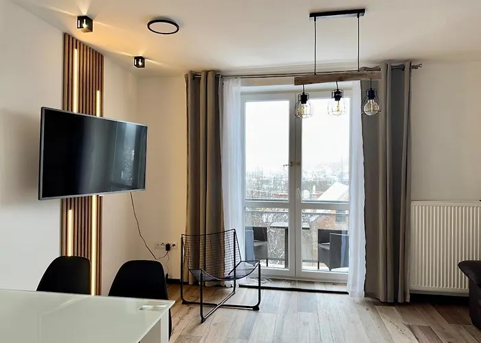 Dvoupokojovy S Balkonem A Vyhledem Na Jablonec