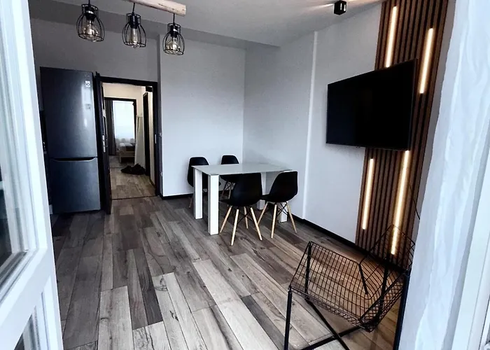 Dvoupokojovy S Balkonem A Vyhledem Na Jablonec Lägenhet Jablonec nad Nisou